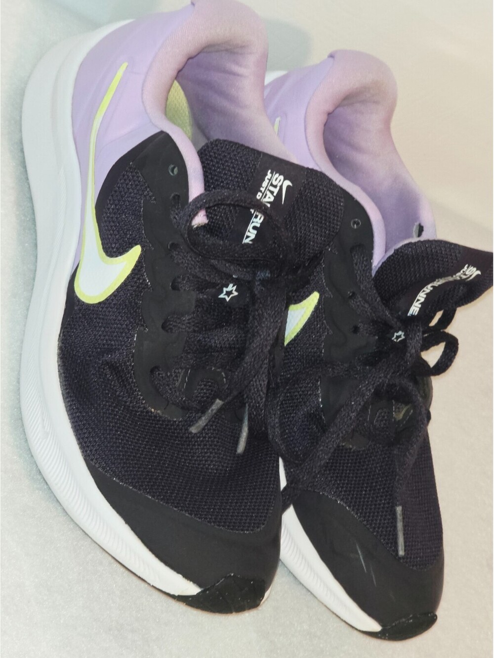Nike Star Runner 3 (GS) Unisex Kids Sneaker Black Purple Yellow 6Y NWB  AT-5/86